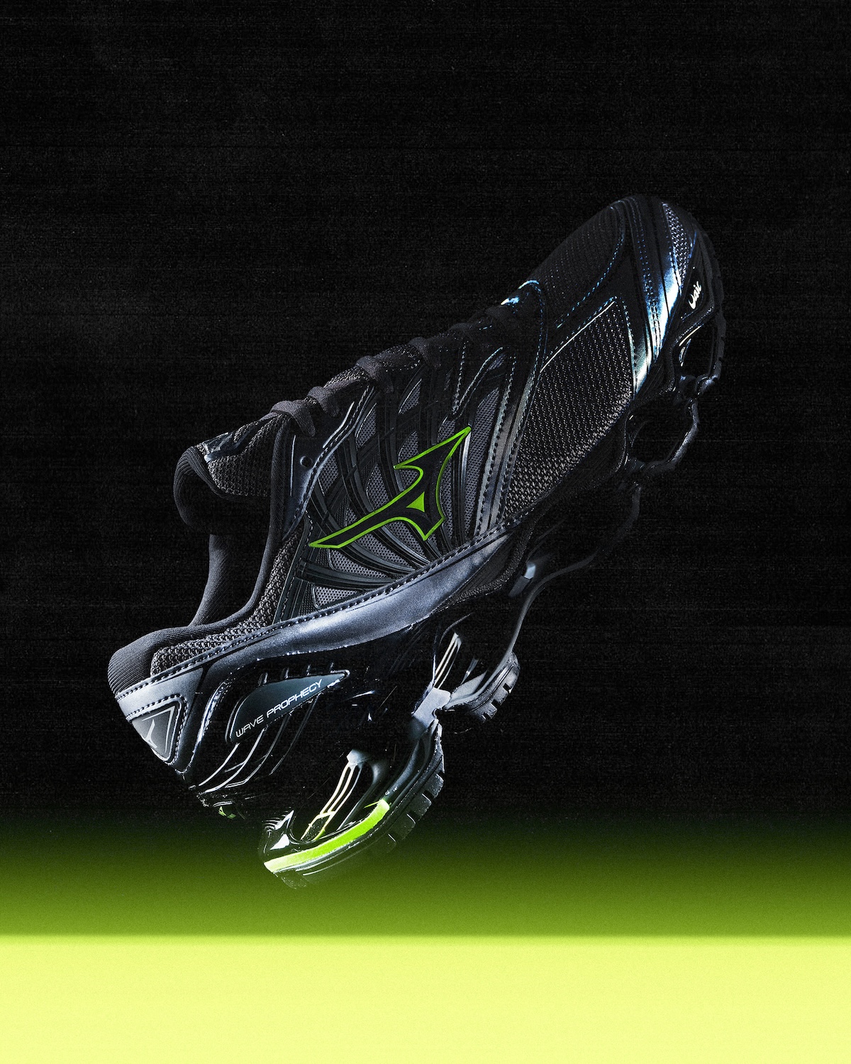 HONEYEE.COM | MIZUNO SPORTSTYLE から WAVE PROPHECY LS の新色が登場